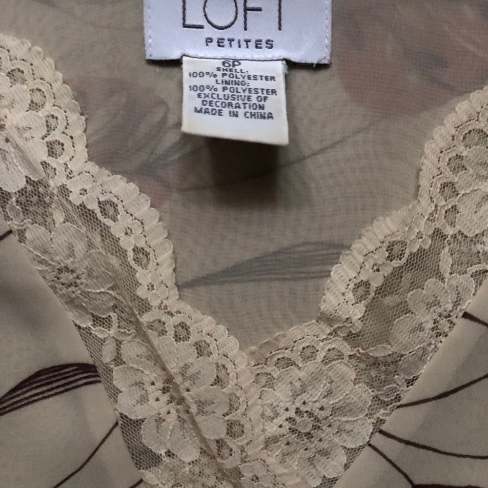 Delicate LOFT Shell - Picture 3 of 4